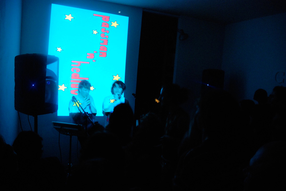 Urbanomic Events: 'Earth Moves', at Urbanomic Studio, Falmouth, 31 January 2009 - Hedluv and Passman performing