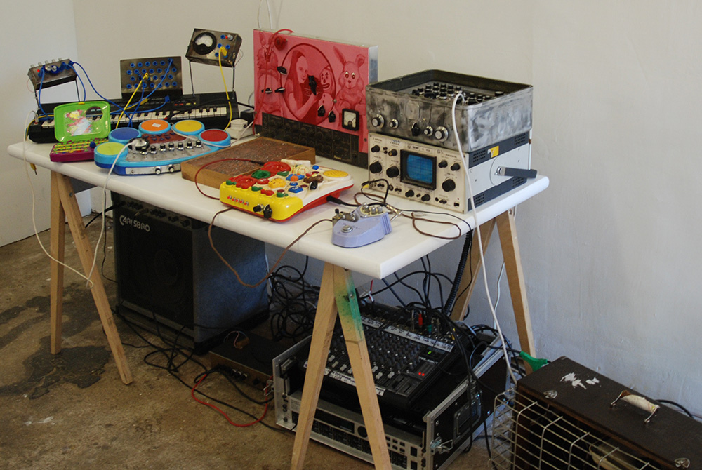 Urbanomic Events: Florian Hecker, Sound Out of Line, 27 June 2009, Urbanomic Studio, Falmouth (machines by Dom Allen)